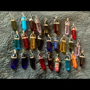 Lot of faux crystals for jewelry making has a loop on top 🥰